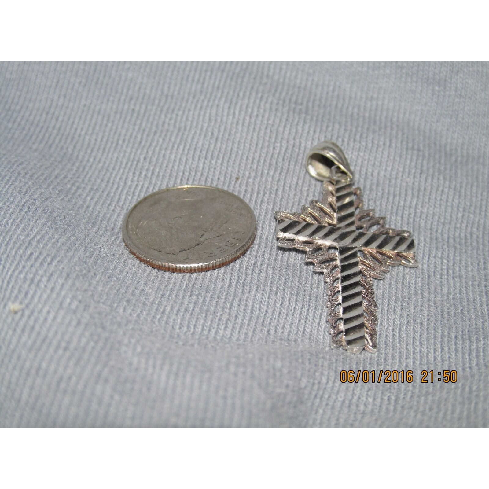 Sterling Silver Estate 925 Diamond Cut Cross Drop Dangle Pendant 18g 20$
